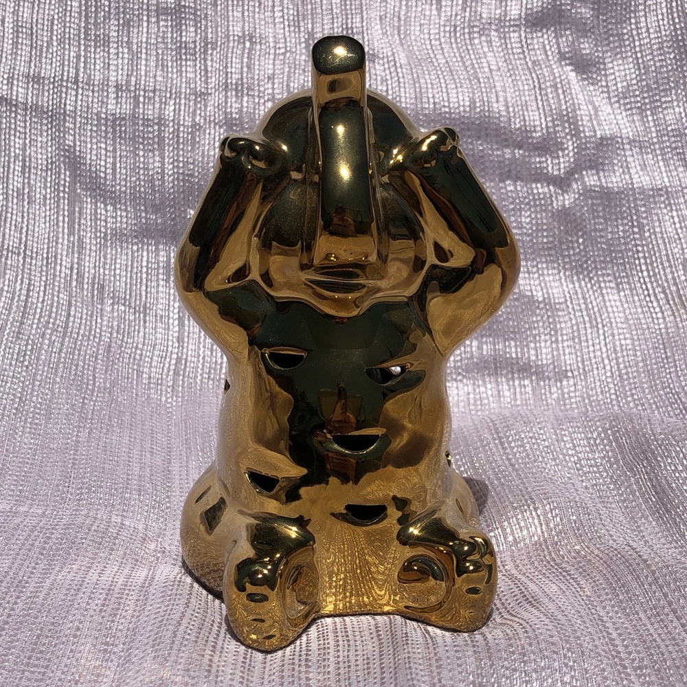 Gold elephant tabletop decor